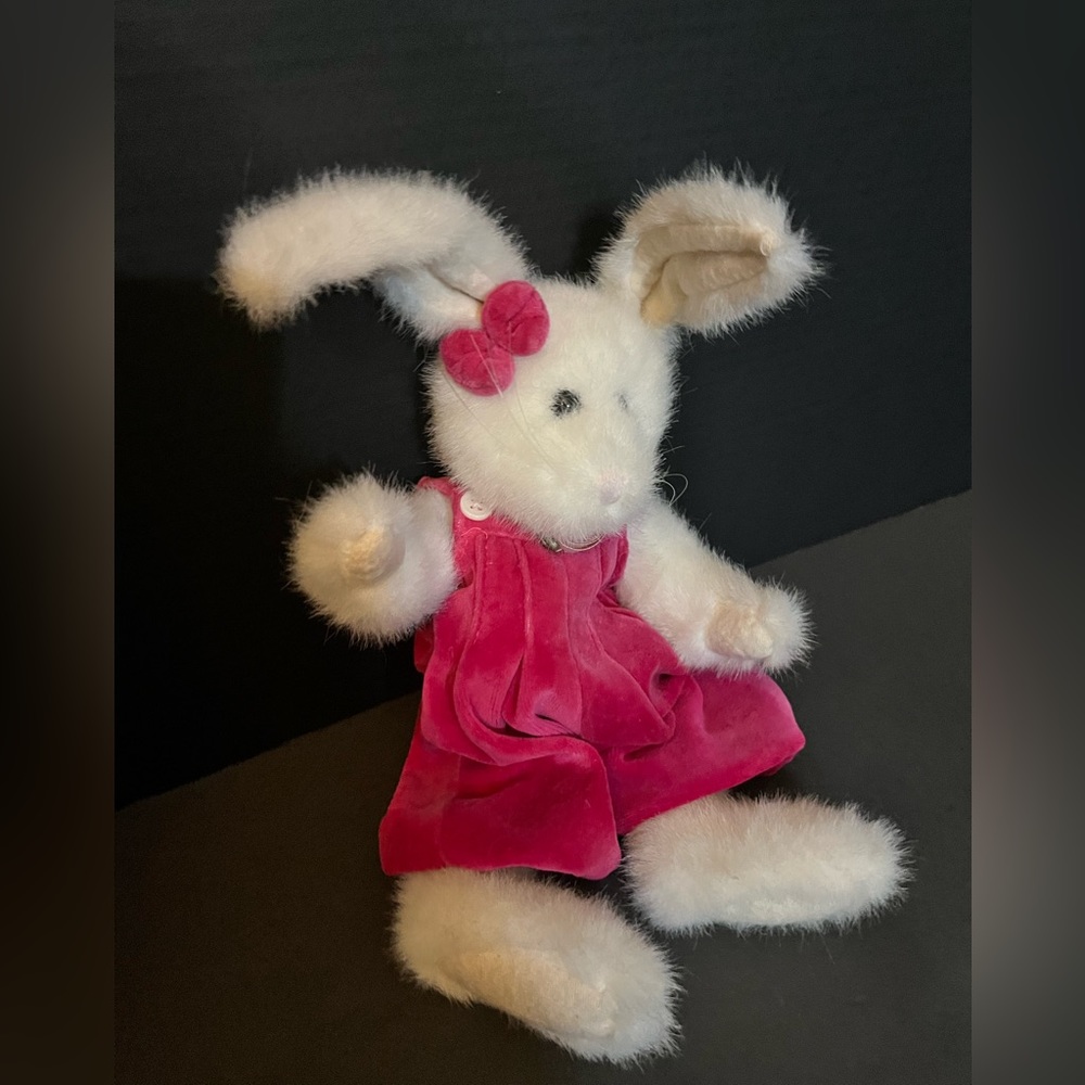 Boyds Collectible ASHLEY Hare 12” BUNNY Hot Pink Jumpsuit Bow‎ Retired 1998.